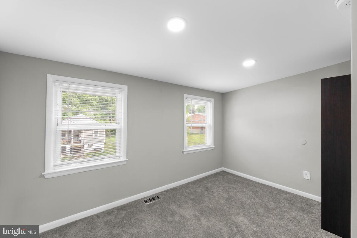 GREATER CAPITOL - Residential Lease