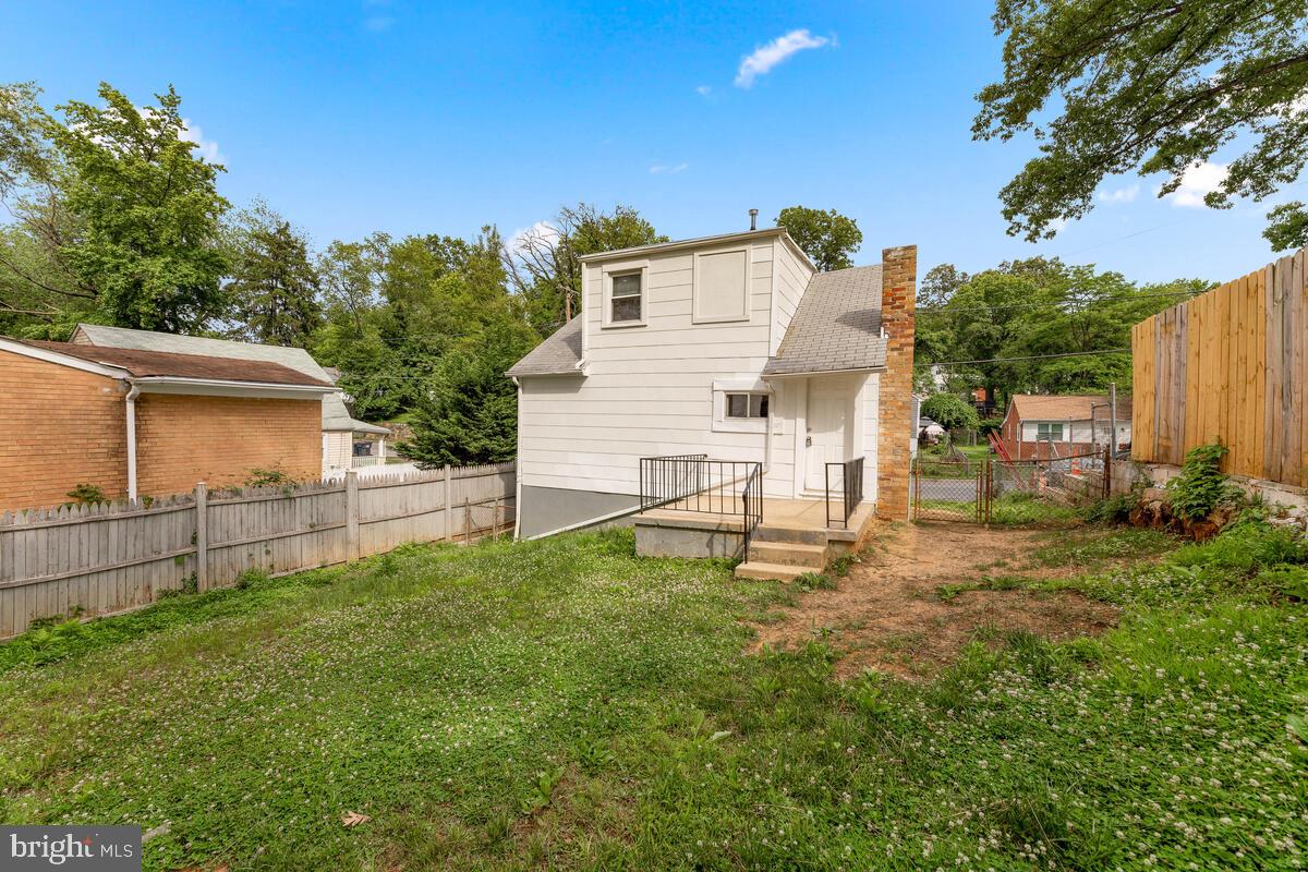 GREATER CAPITOL - Residential Lease