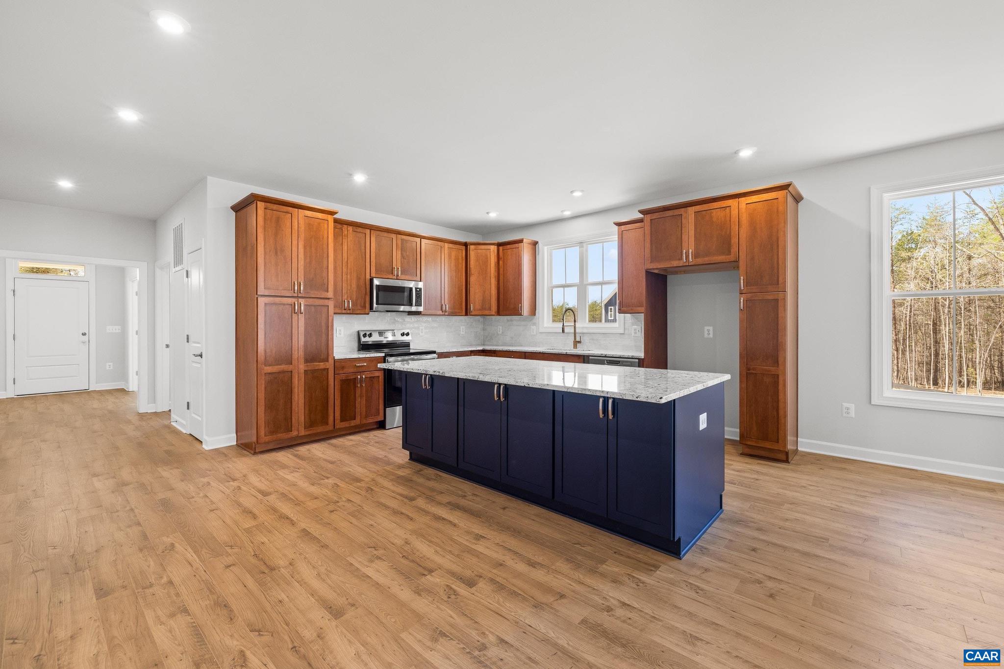 MEADOW BROOK - Residential