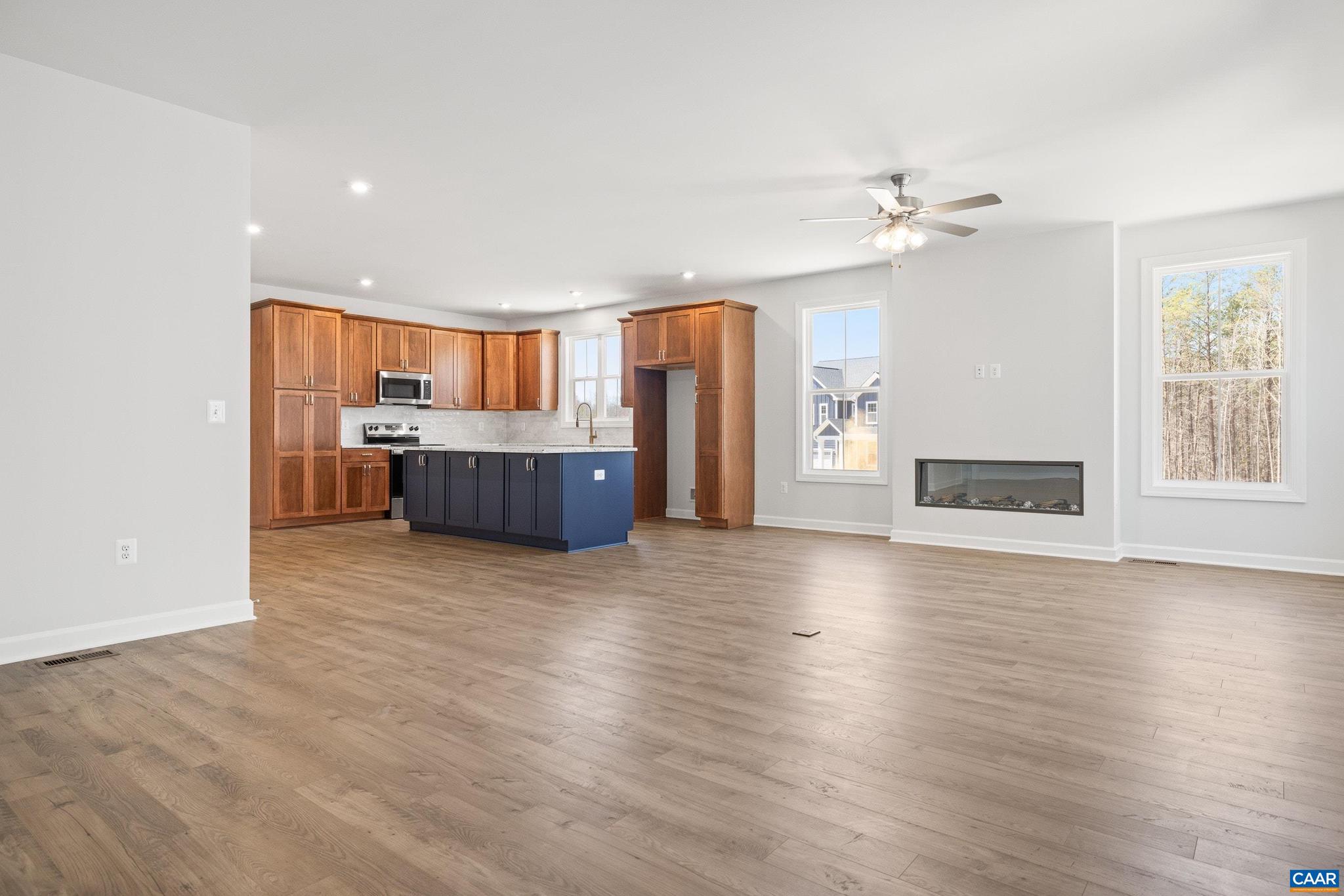 MEADOW BROOK - Residential