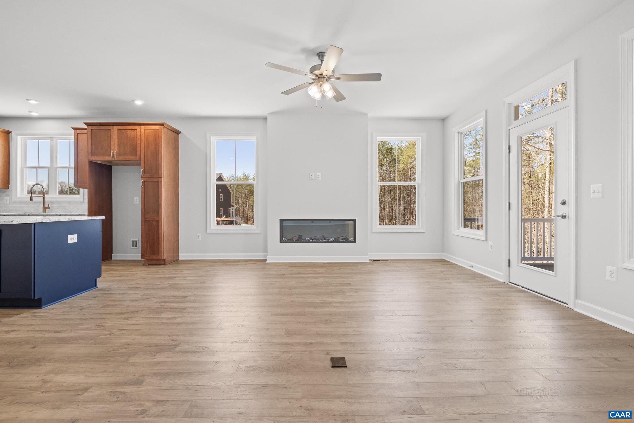 MEADOW BROOK - Residential