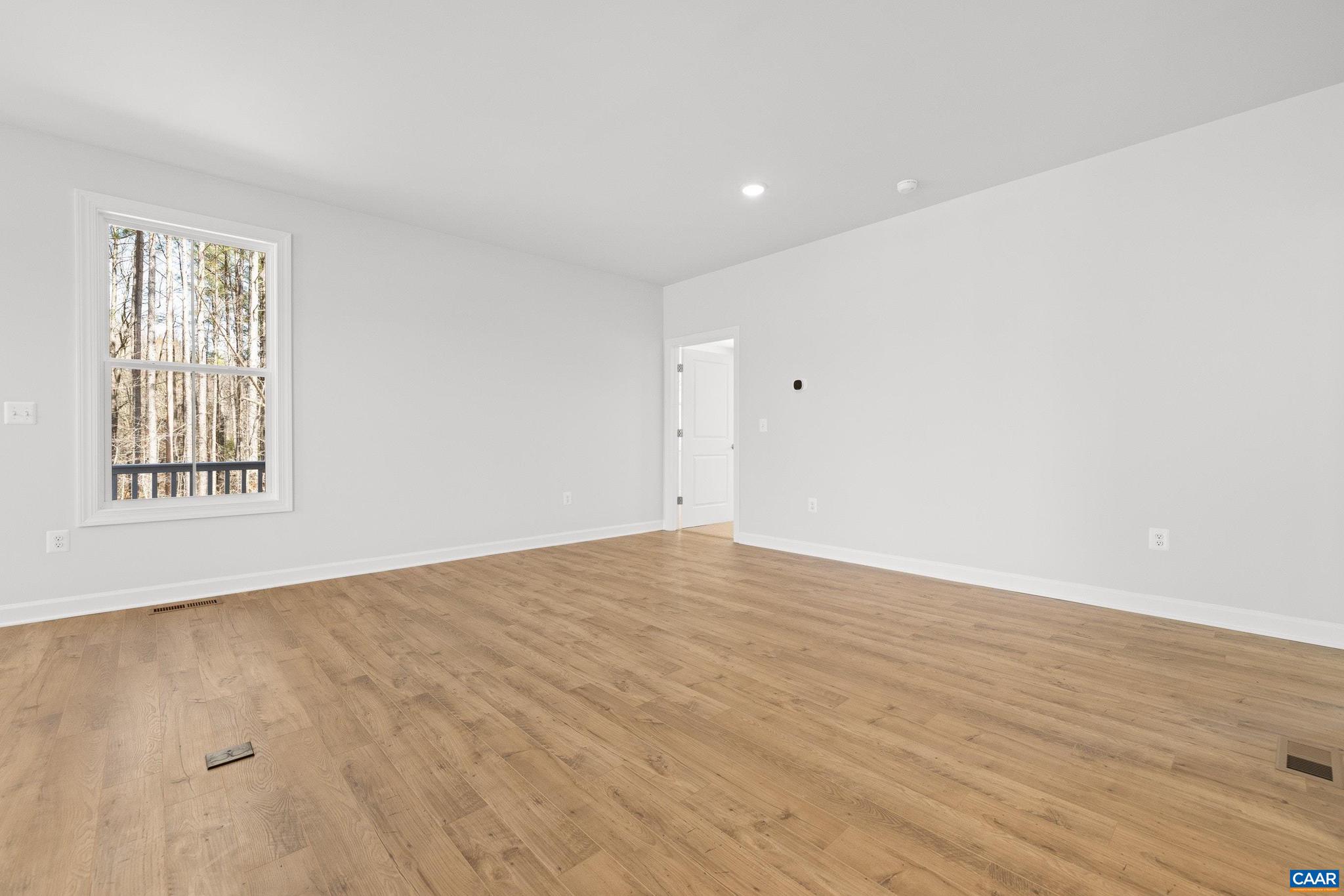 MEADOW BROOK - Residential