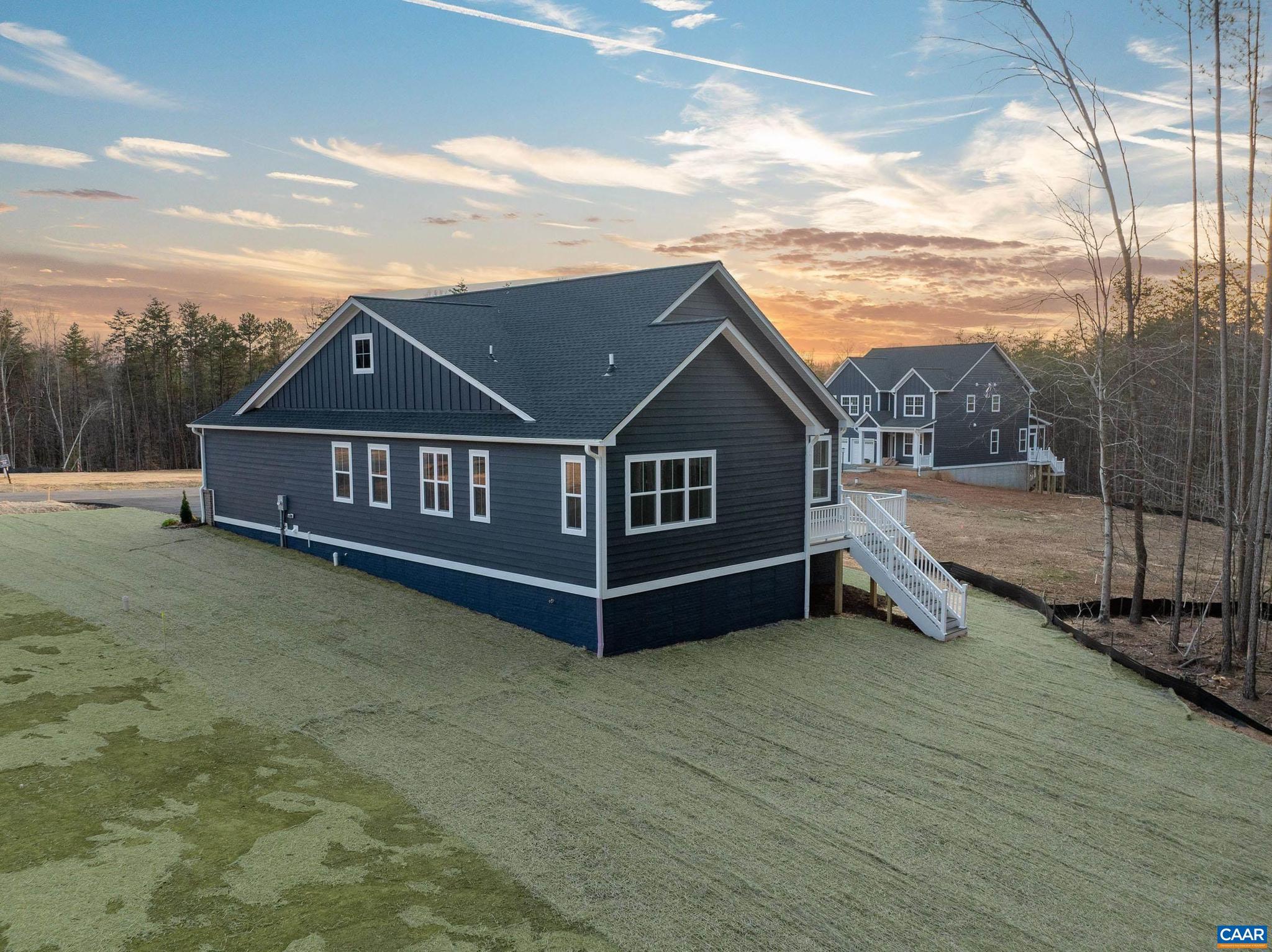 MEADOW BROOK - Residential