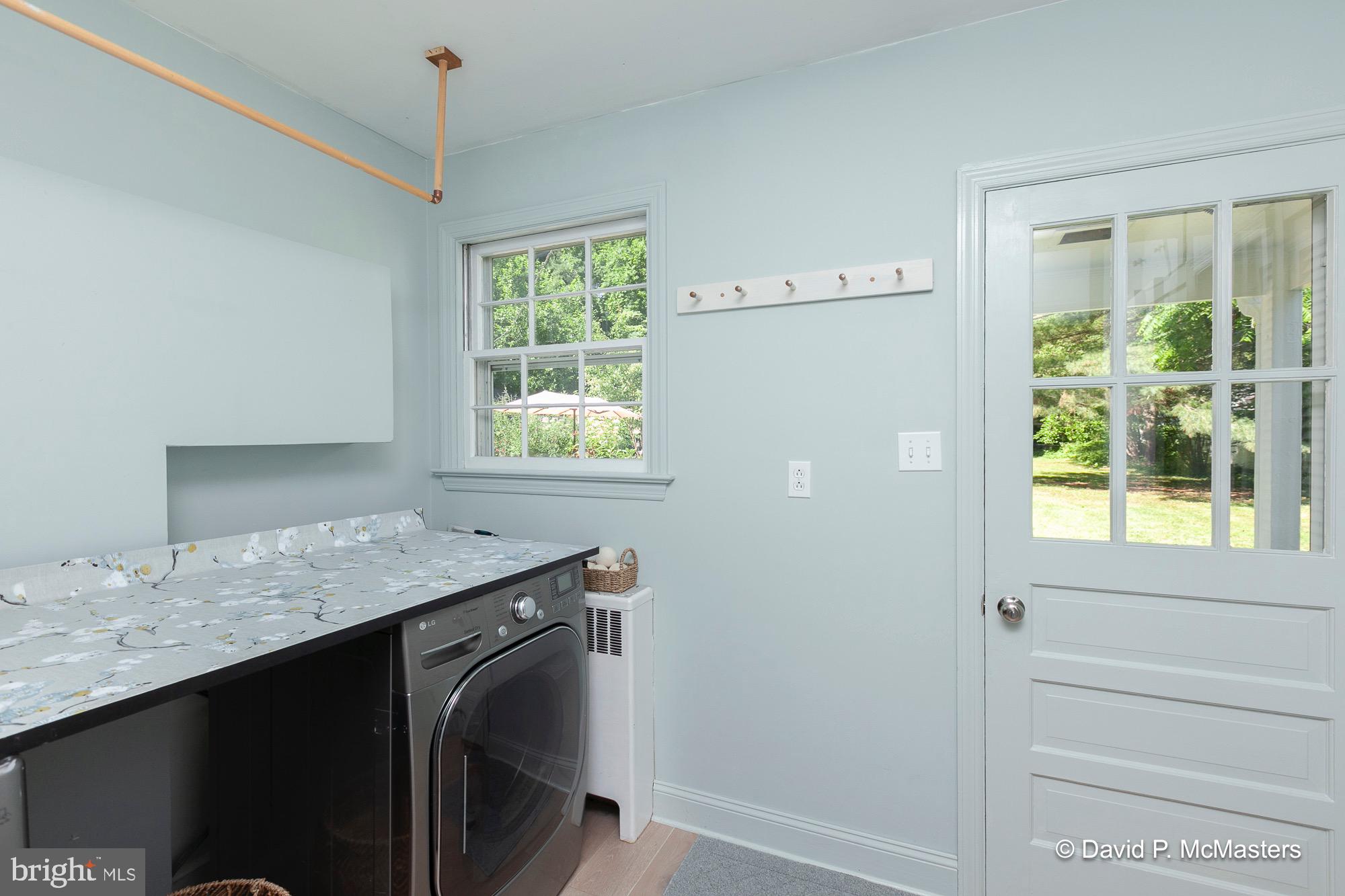 SUMMIT POINT - Residential