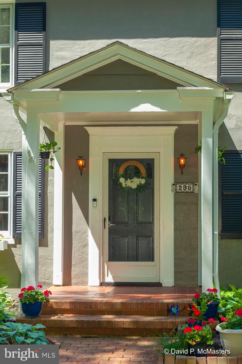 SUMMIT POINT - Residential