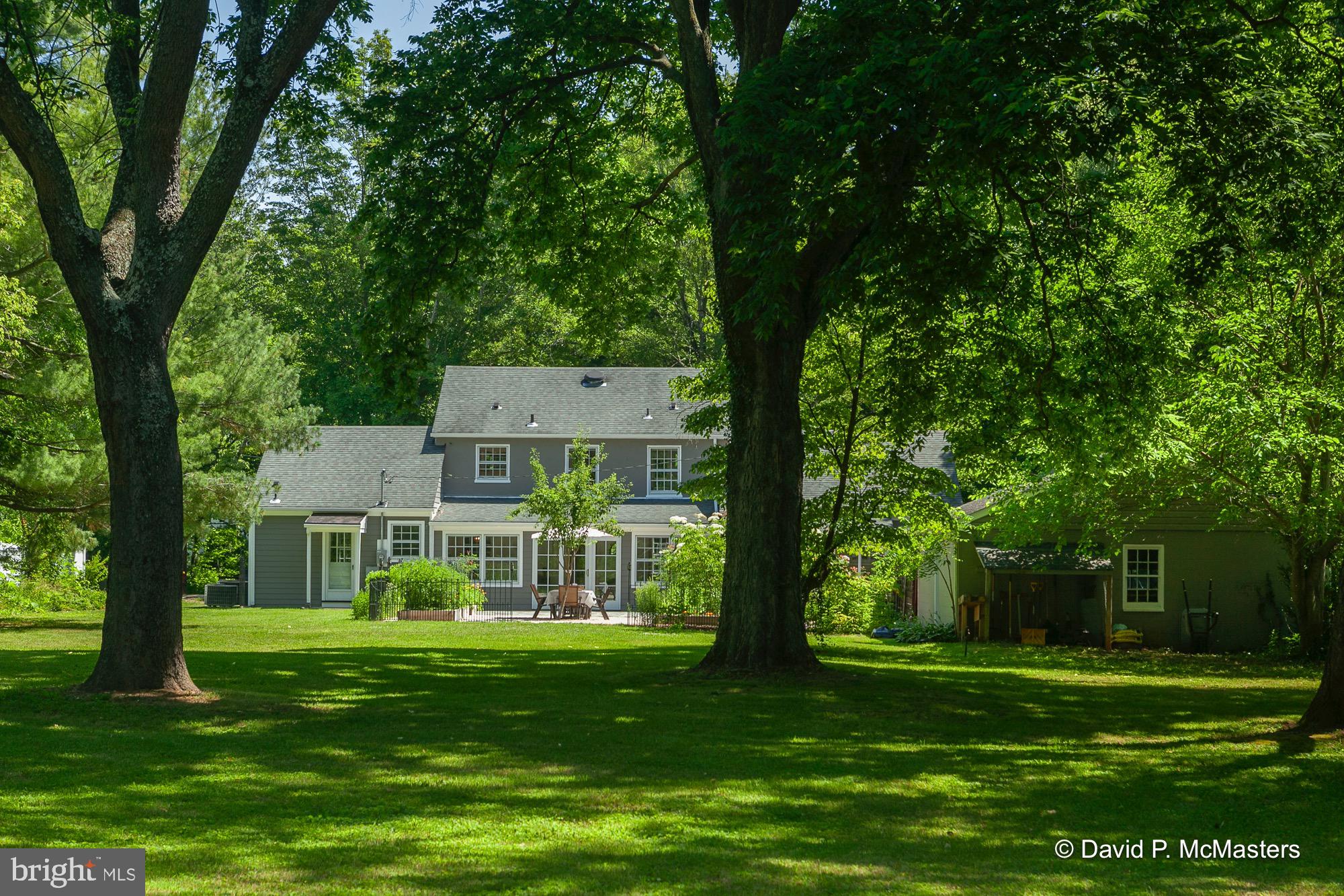 SUMMIT POINT - Residential