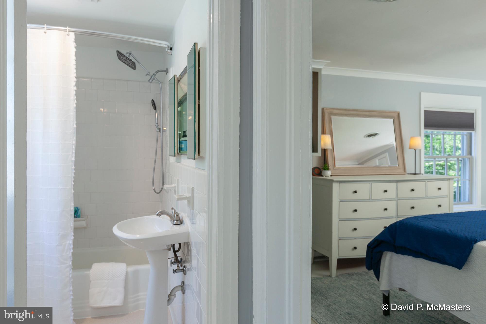 SUMMIT POINT - Residential