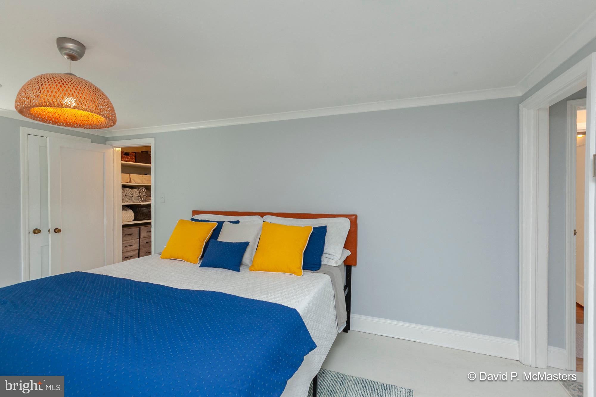 SUMMIT POINT - Residential