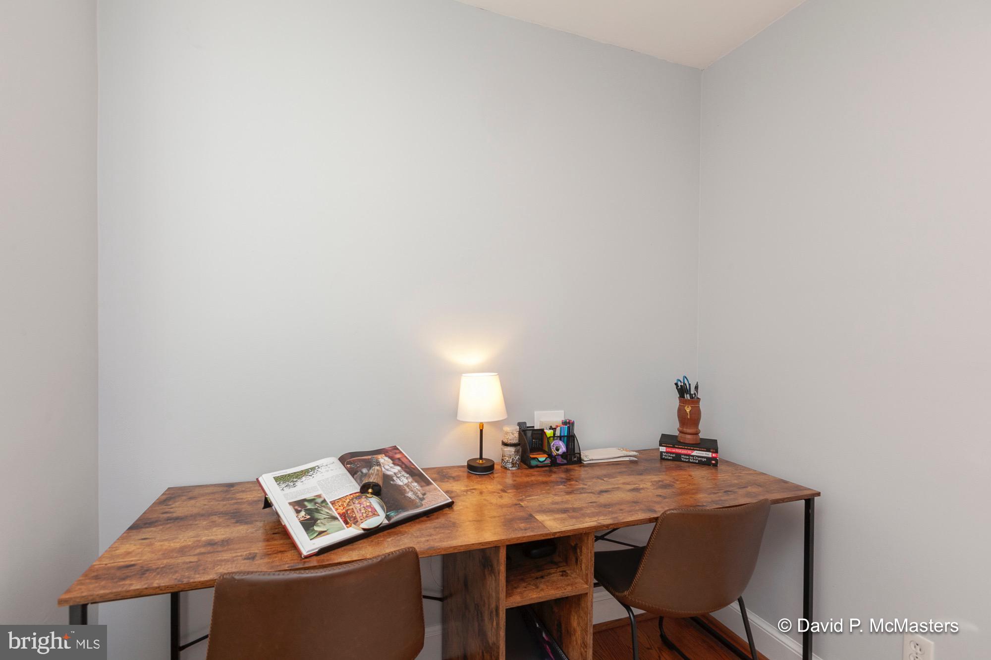 SUMMIT POINT - Residential