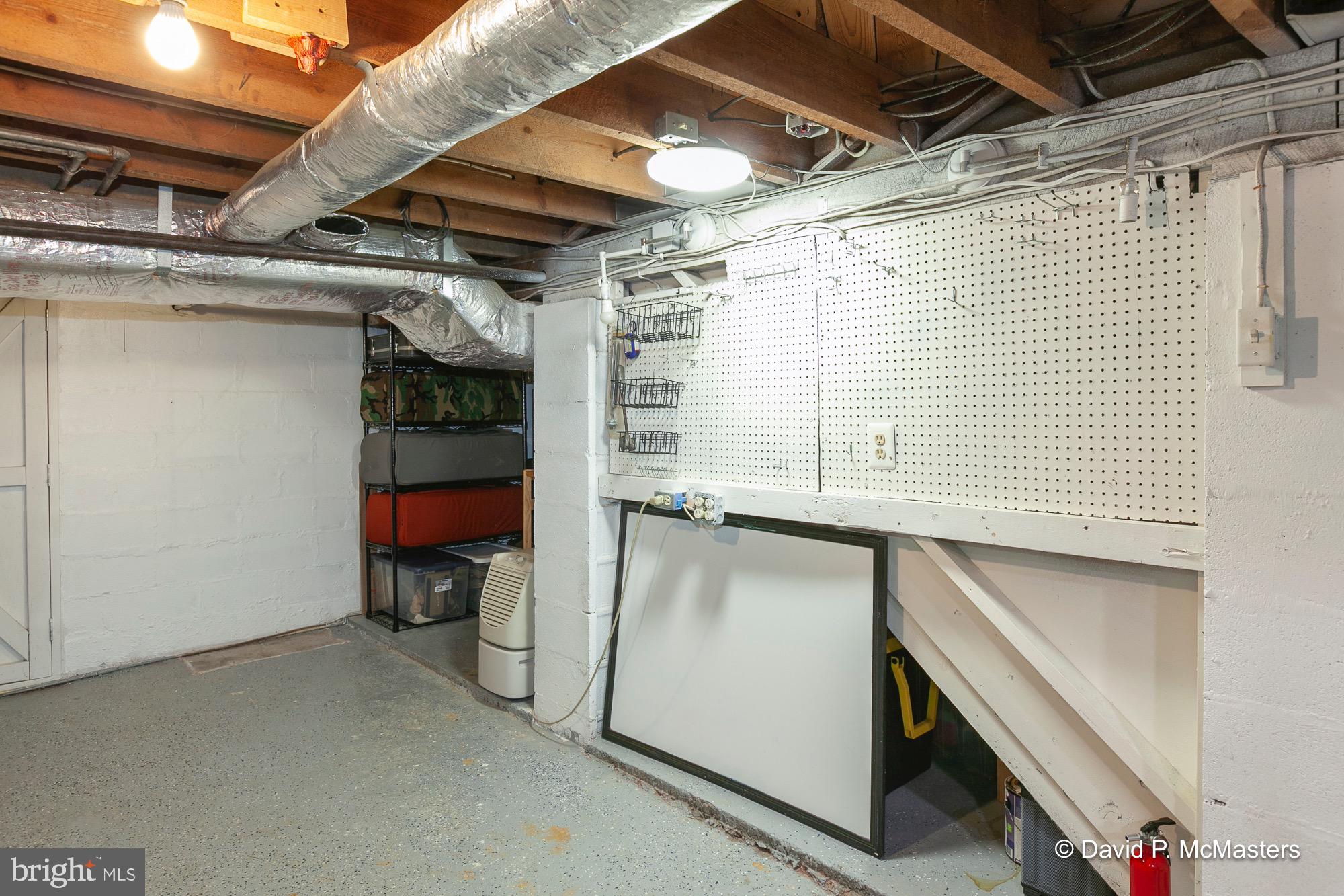 SUMMIT POINT - Residential