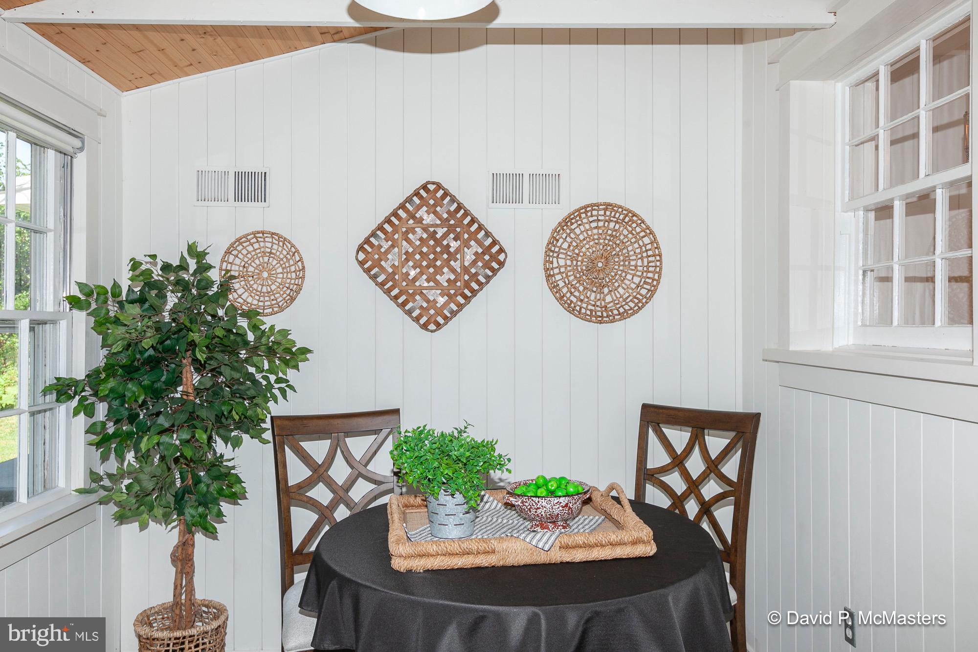 SUMMIT POINT - Residential