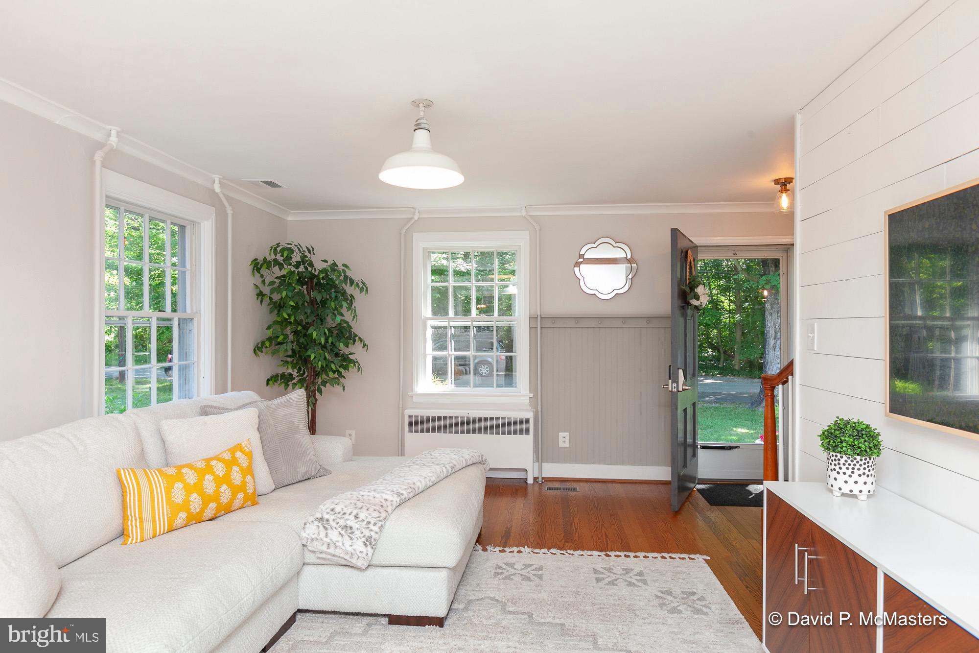 SUMMIT POINT - Residential