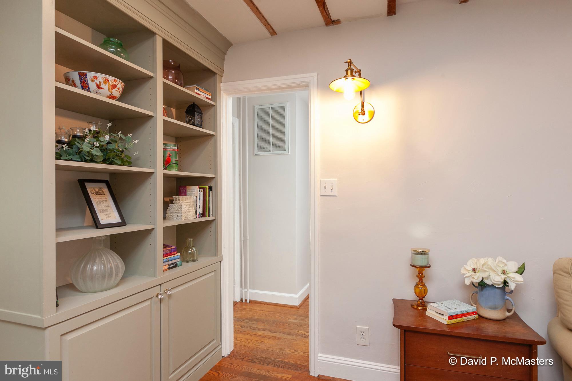 SUMMIT POINT - Residential