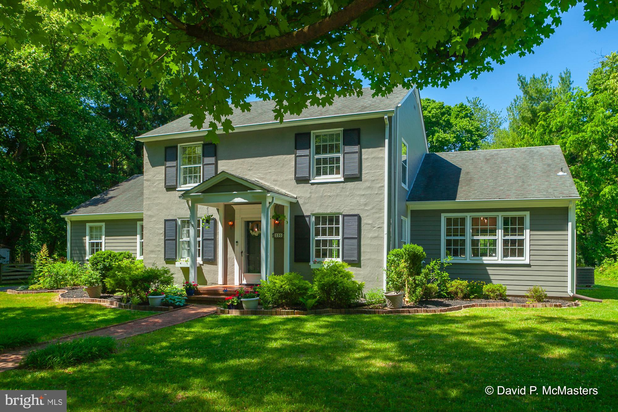 SUMMIT POINT - Residential