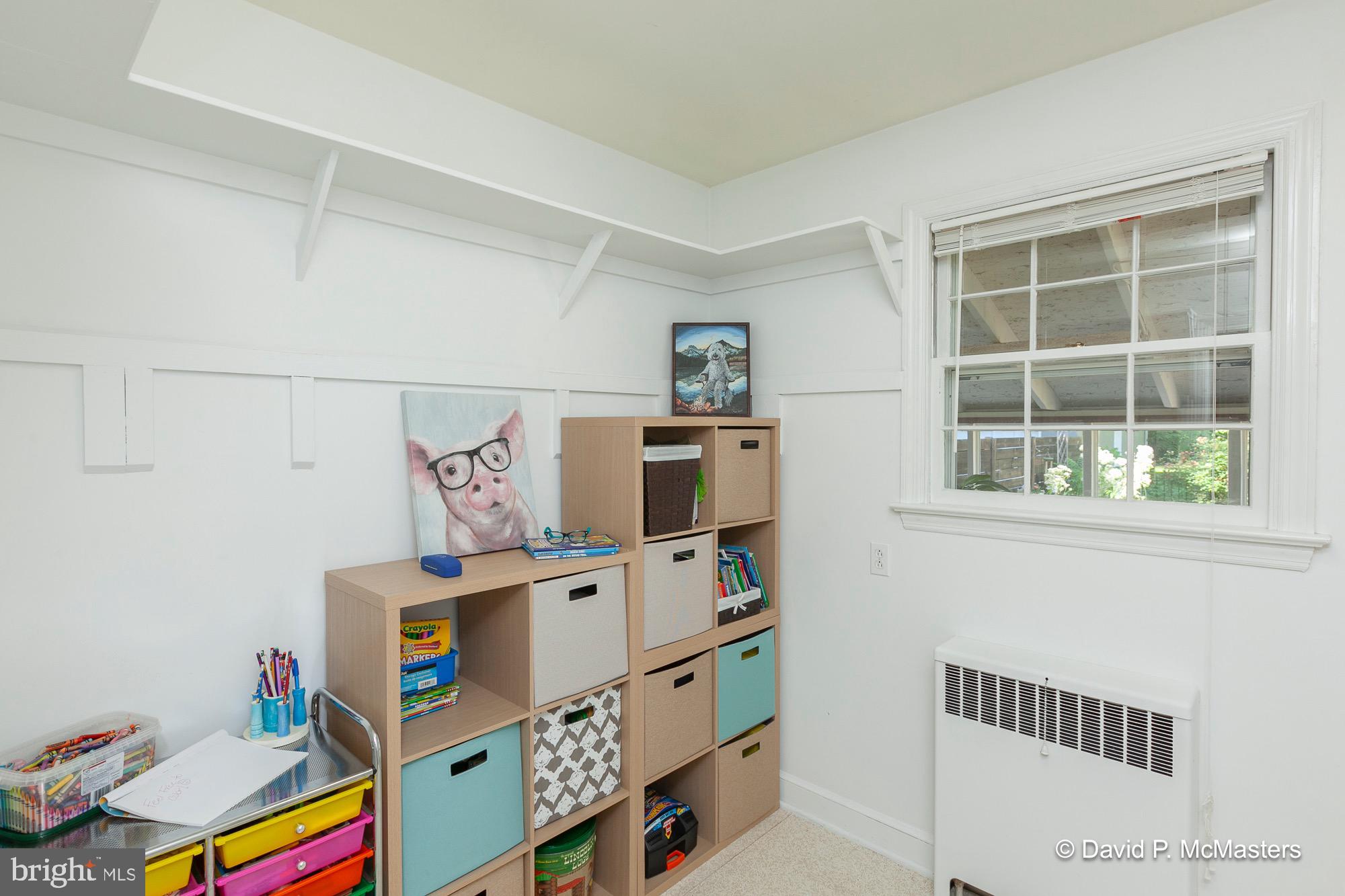 SUMMIT POINT - Residential