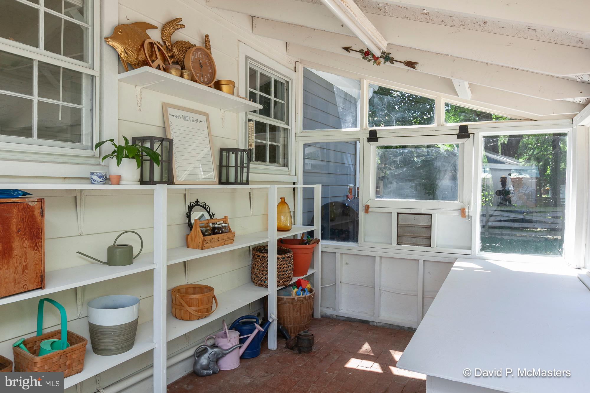 SUMMIT POINT - Residential