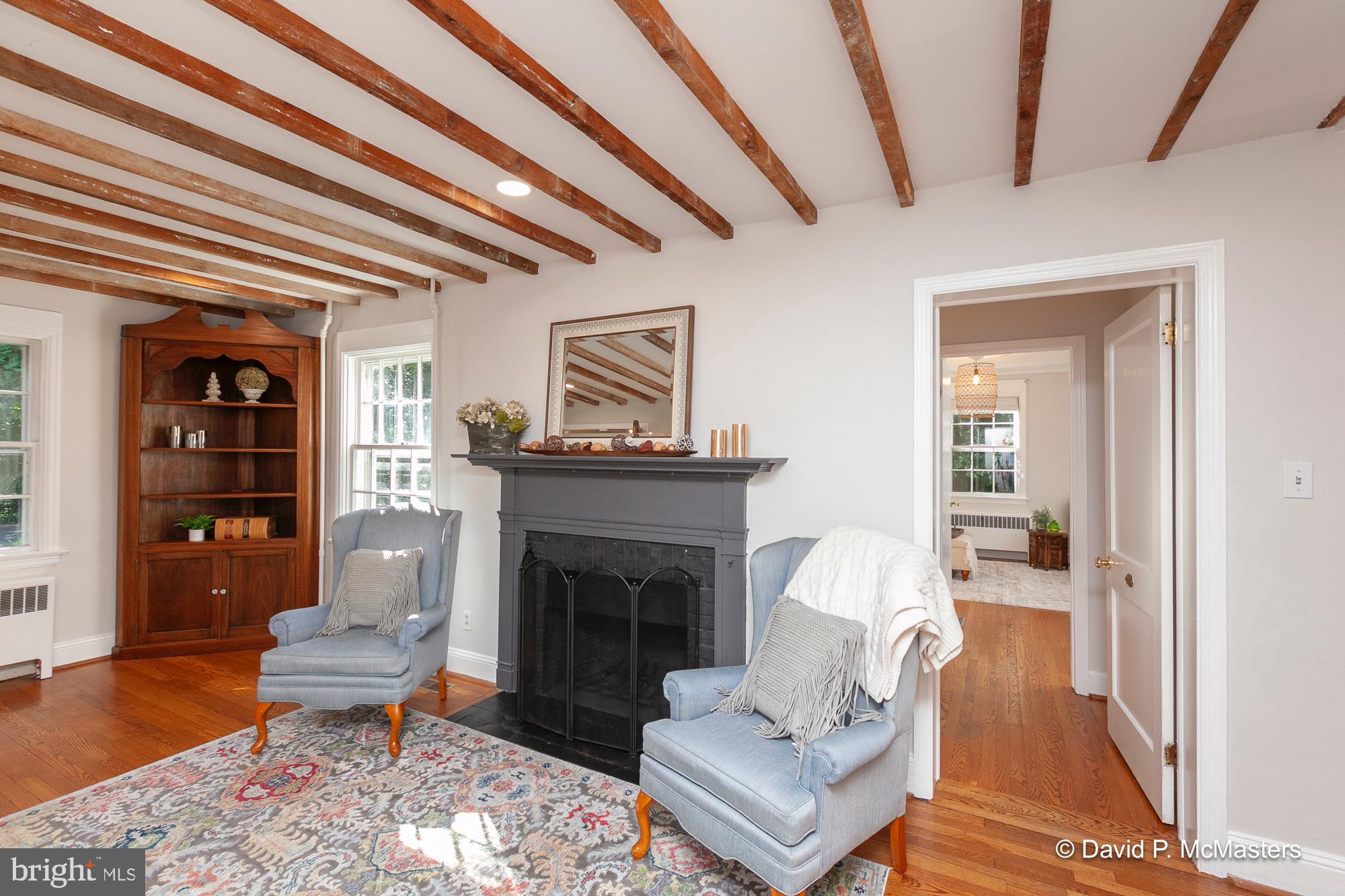 SUMMIT POINT - Residential