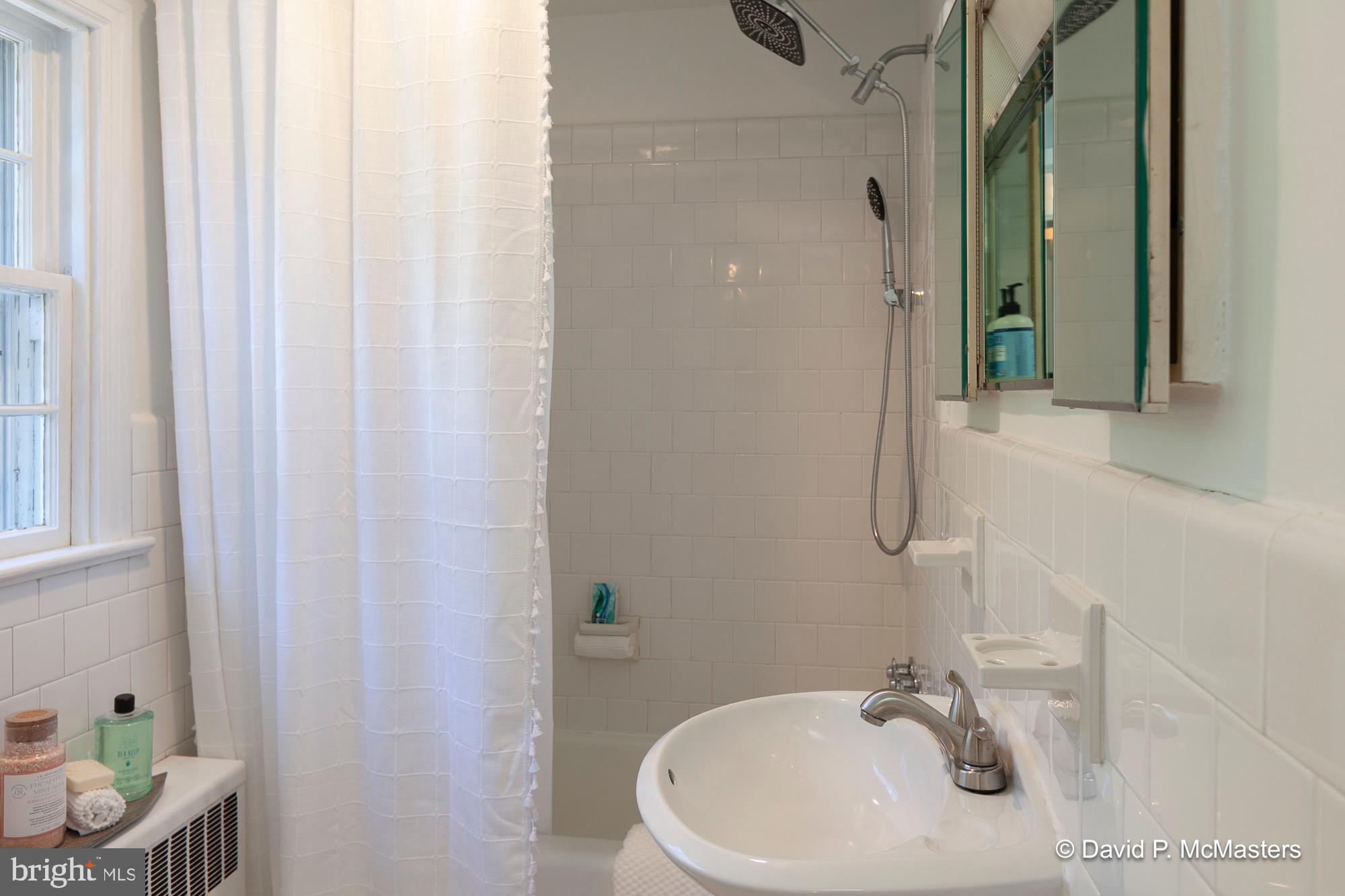 SUMMIT POINT - Residential