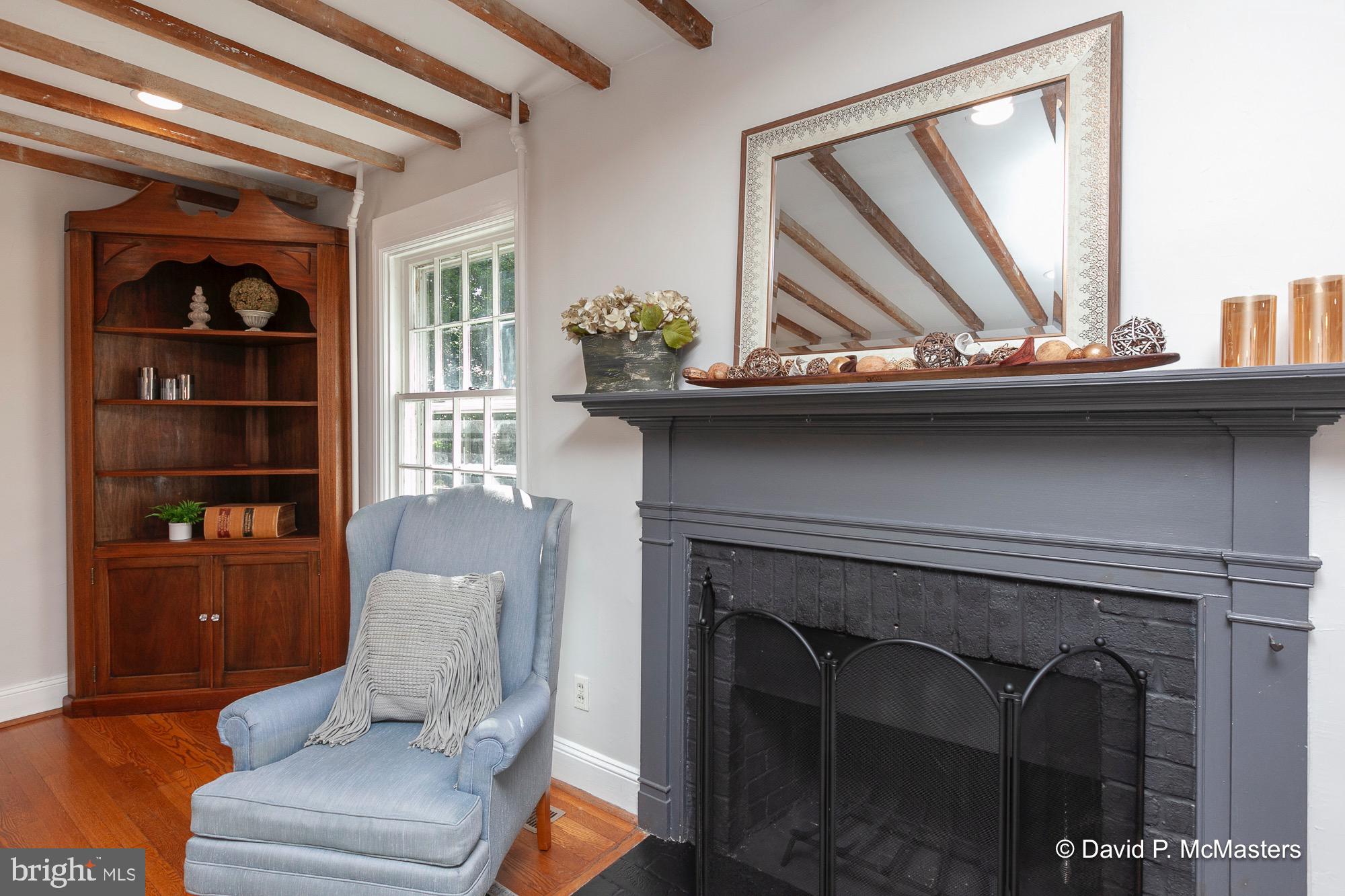 SUMMIT POINT - Residential