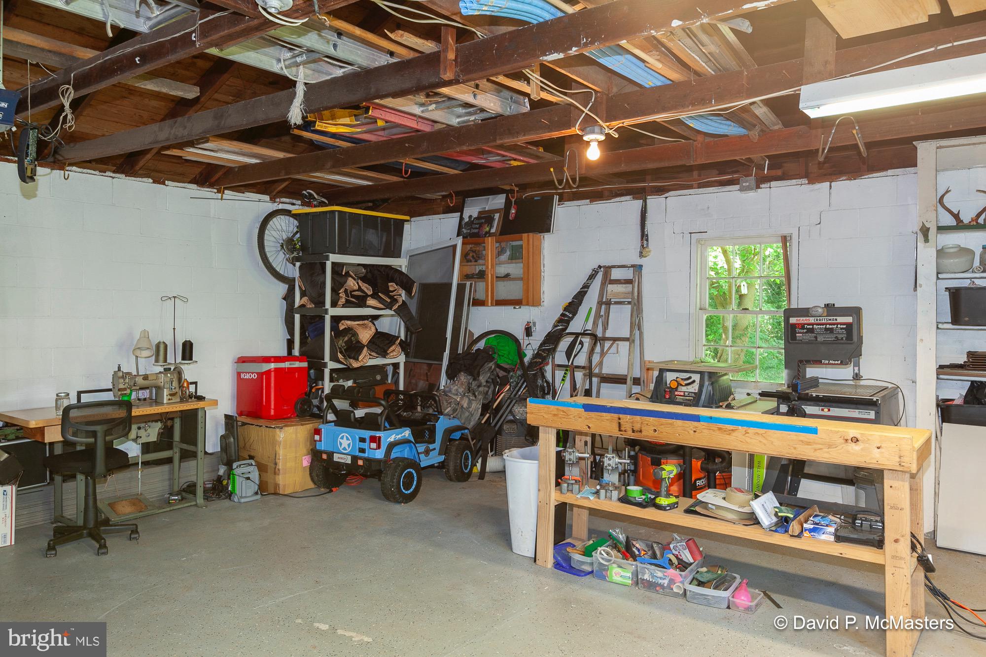 SUMMIT POINT - Residential