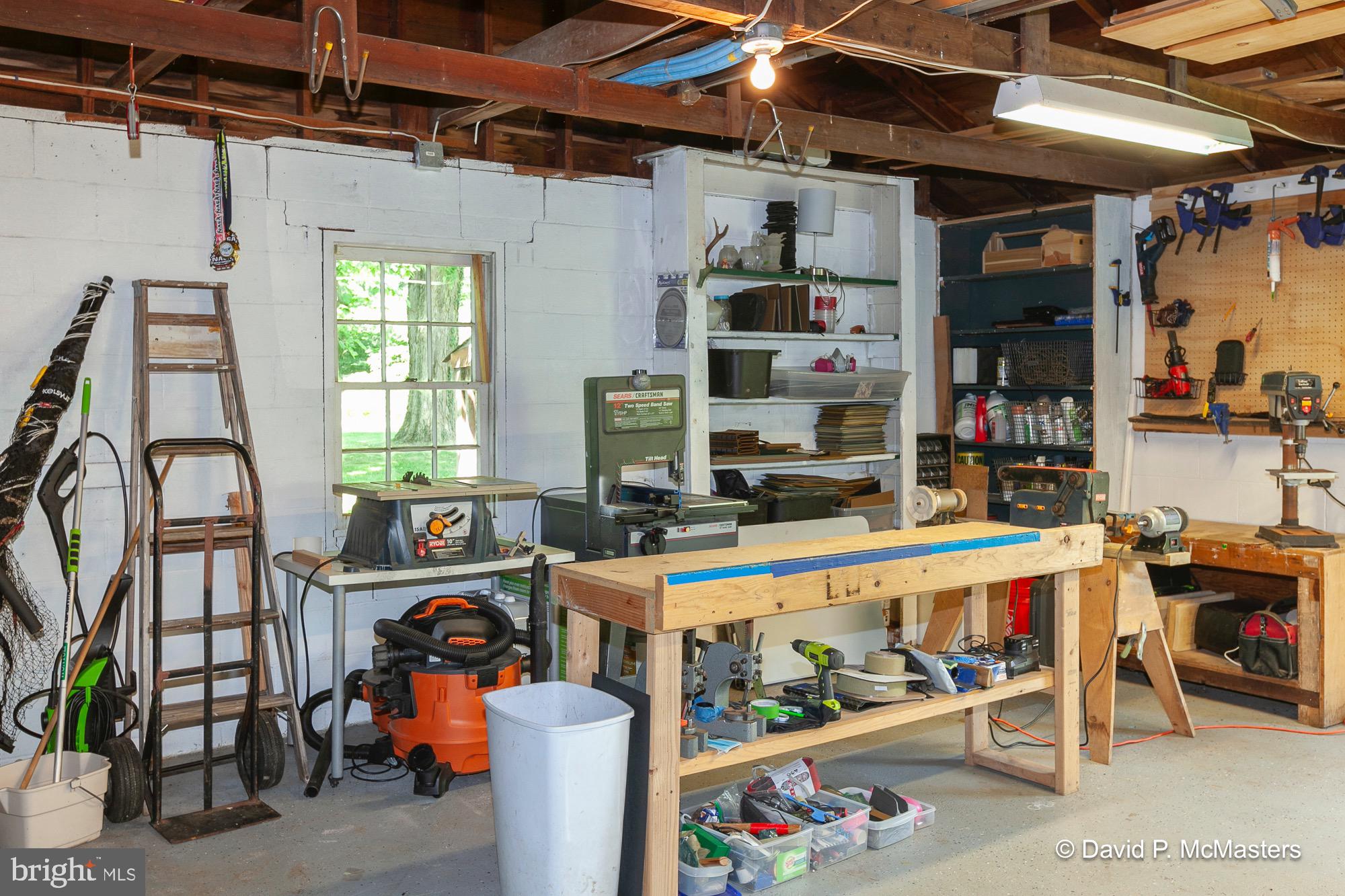 SUMMIT POINT - Residential