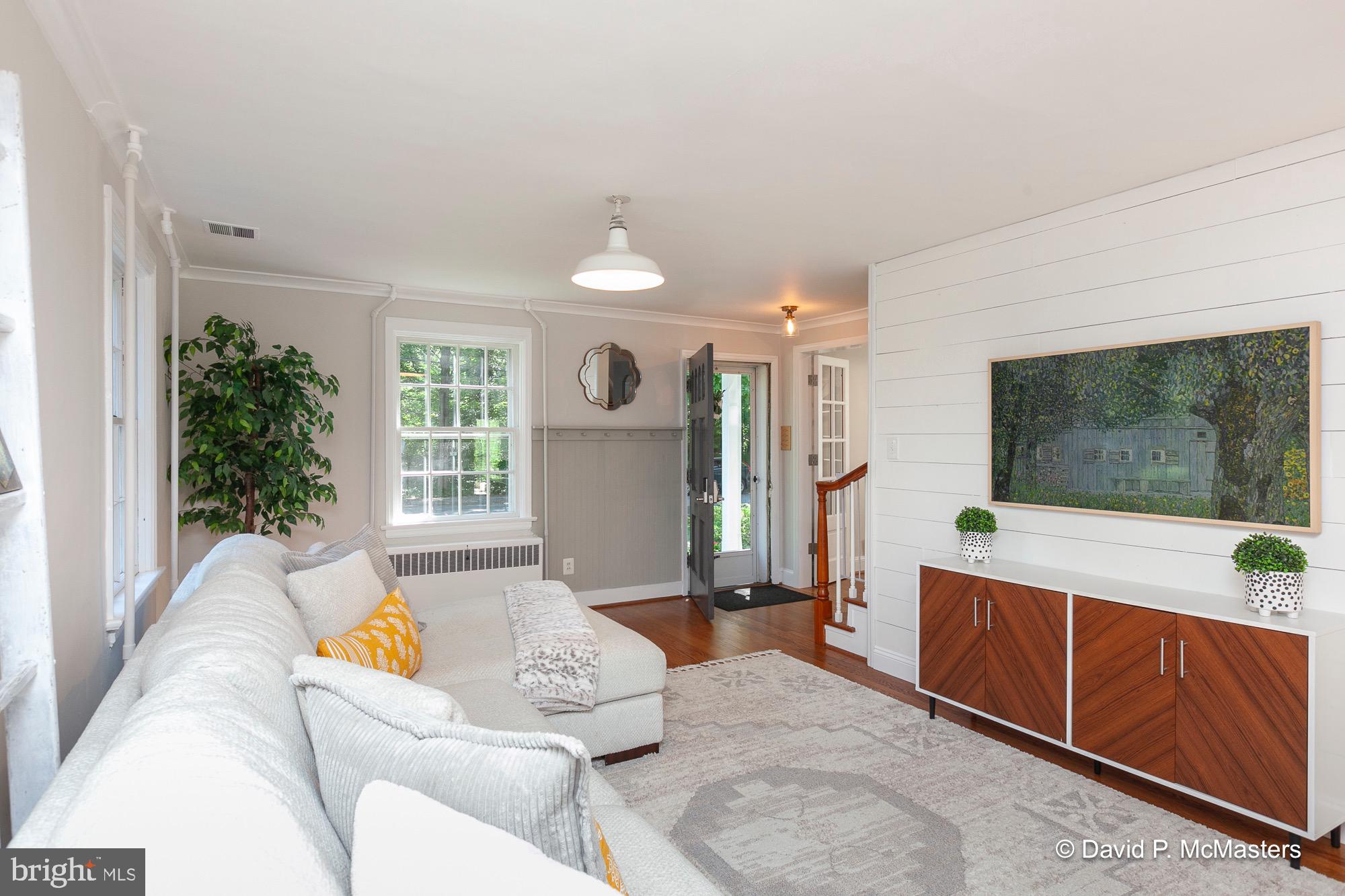 SUMMIT POINT - Residential