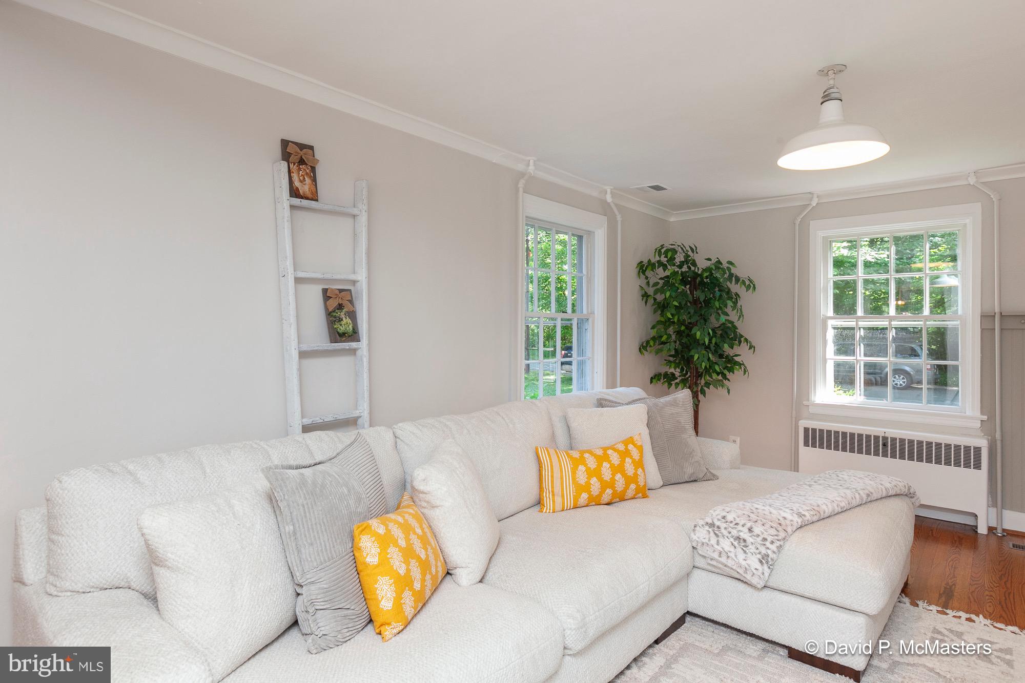 SUMMIT POINT - Residential