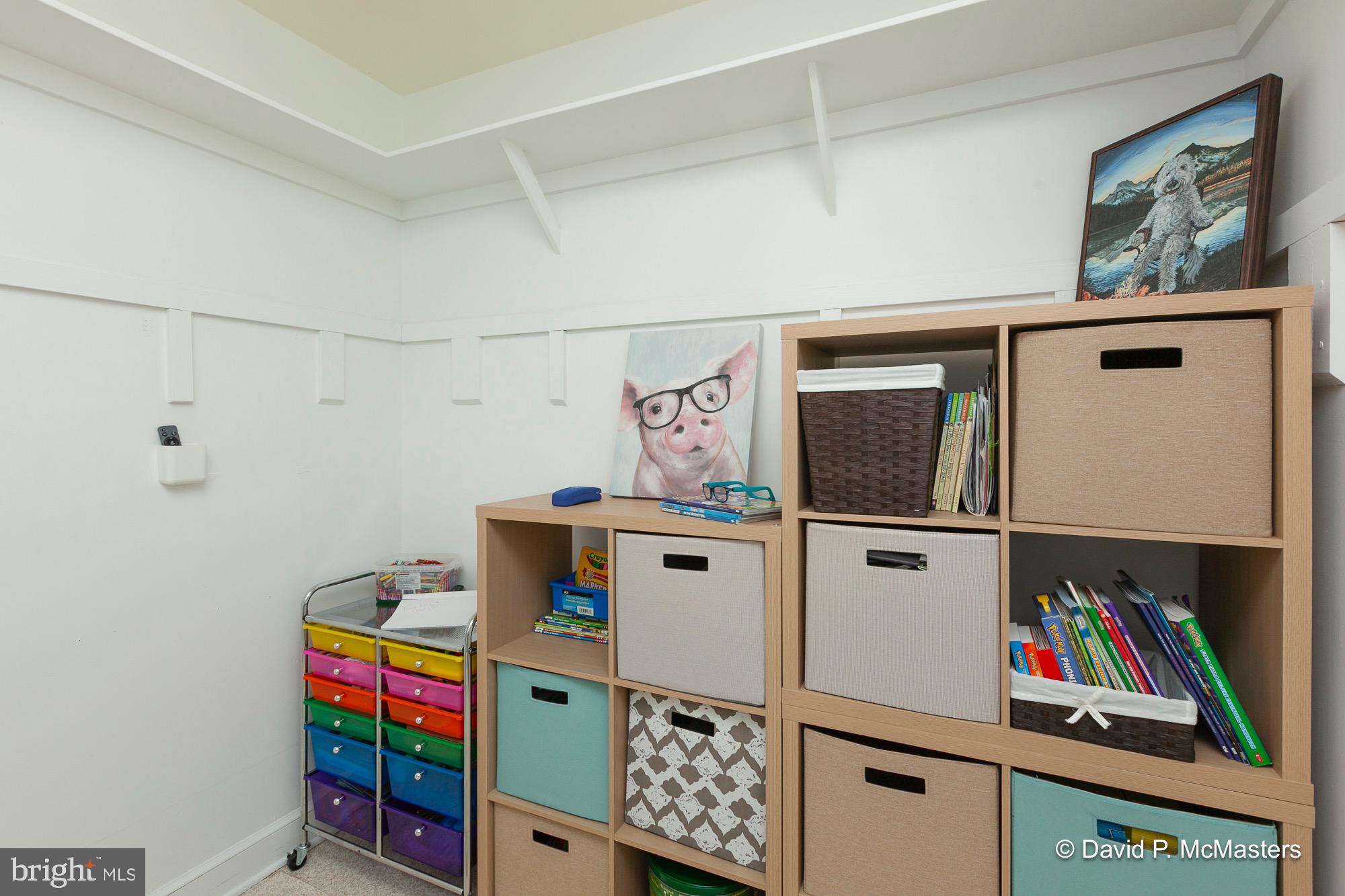 SUMMIT POINT - Residential