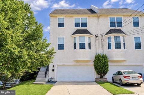 Townhouse For Rent - 342 W 5th Avenue<br/> CONSHOHOCKEN, PA 19428