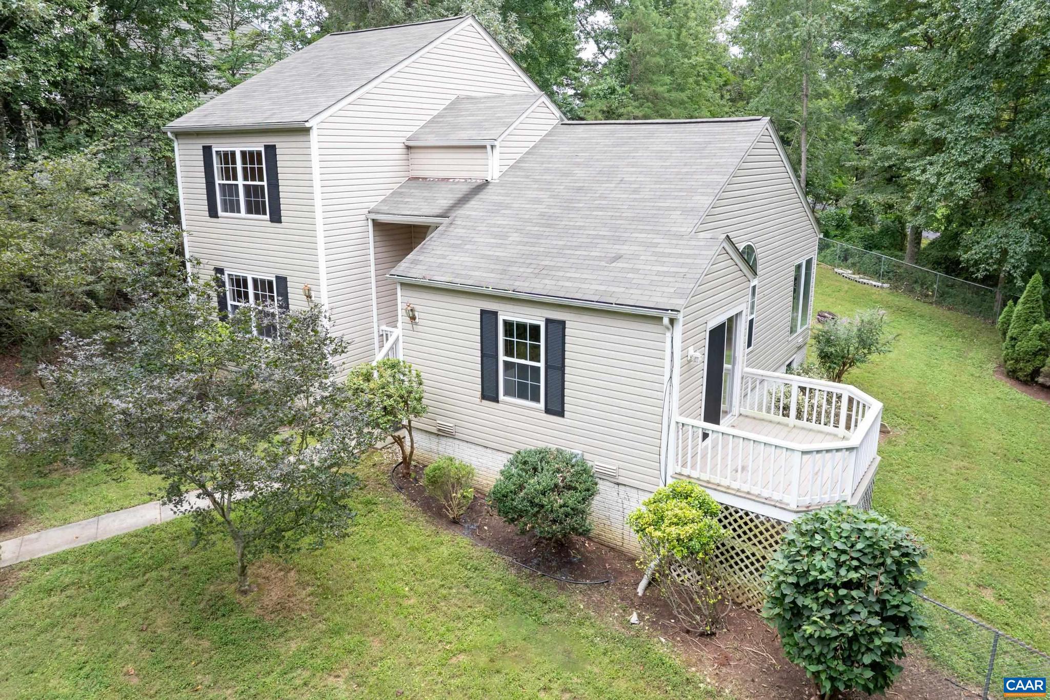183 RUSTLING OAKS WAY