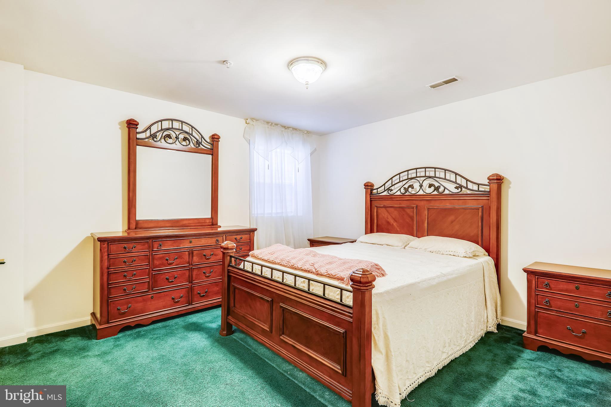 GLENN ESTATES - Residential