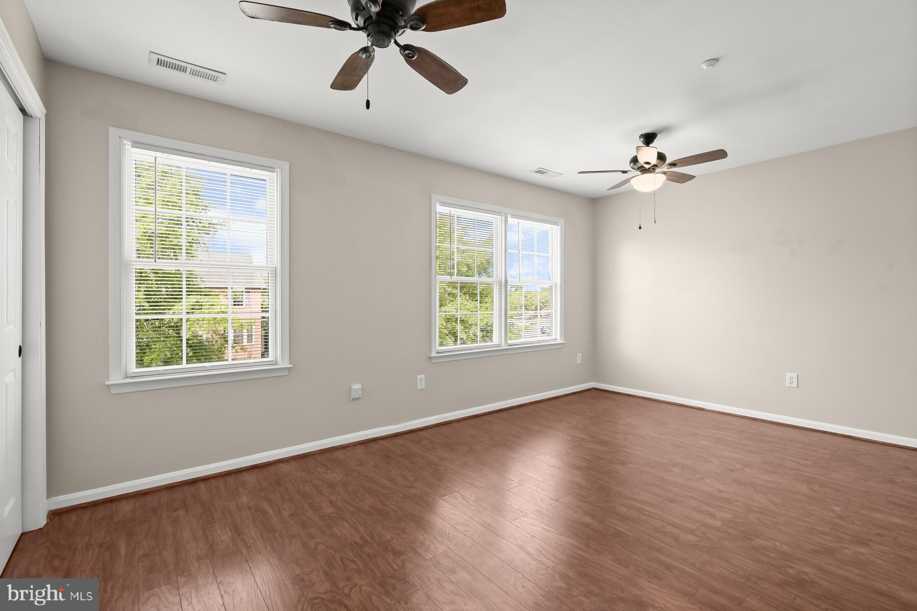 OAKSTREET - Residential