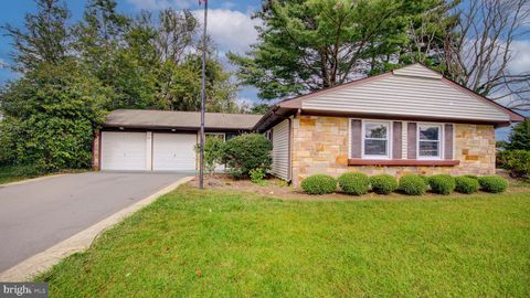 Photo of 81 Gardenbrook Lane, WILLINGBORO, NJ 08046 (MLS # NJBL2097930)