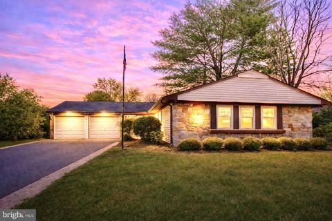 Homes For Sale - 81 Gardenbrook Lane<br/> WILLINGBORO, NJ 08046