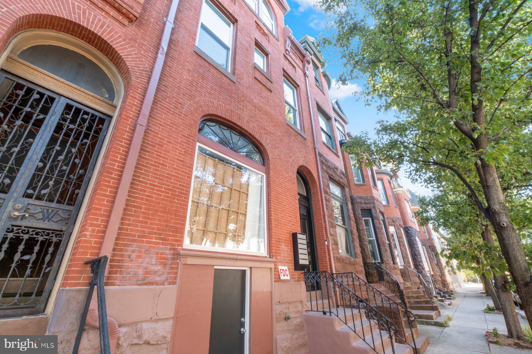 1927 SAINT PAUL STREET 3