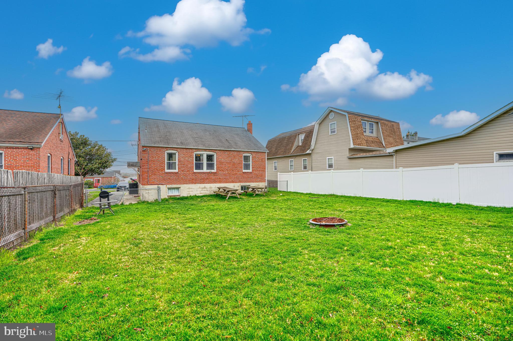 BACK RIVER HIGHLANDS - Residential