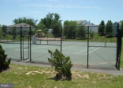 STAFFORD LAKES - Residential