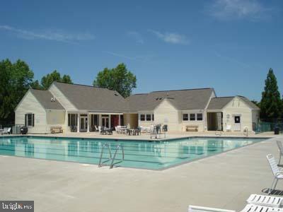 STAFFORD LAKES - Residential