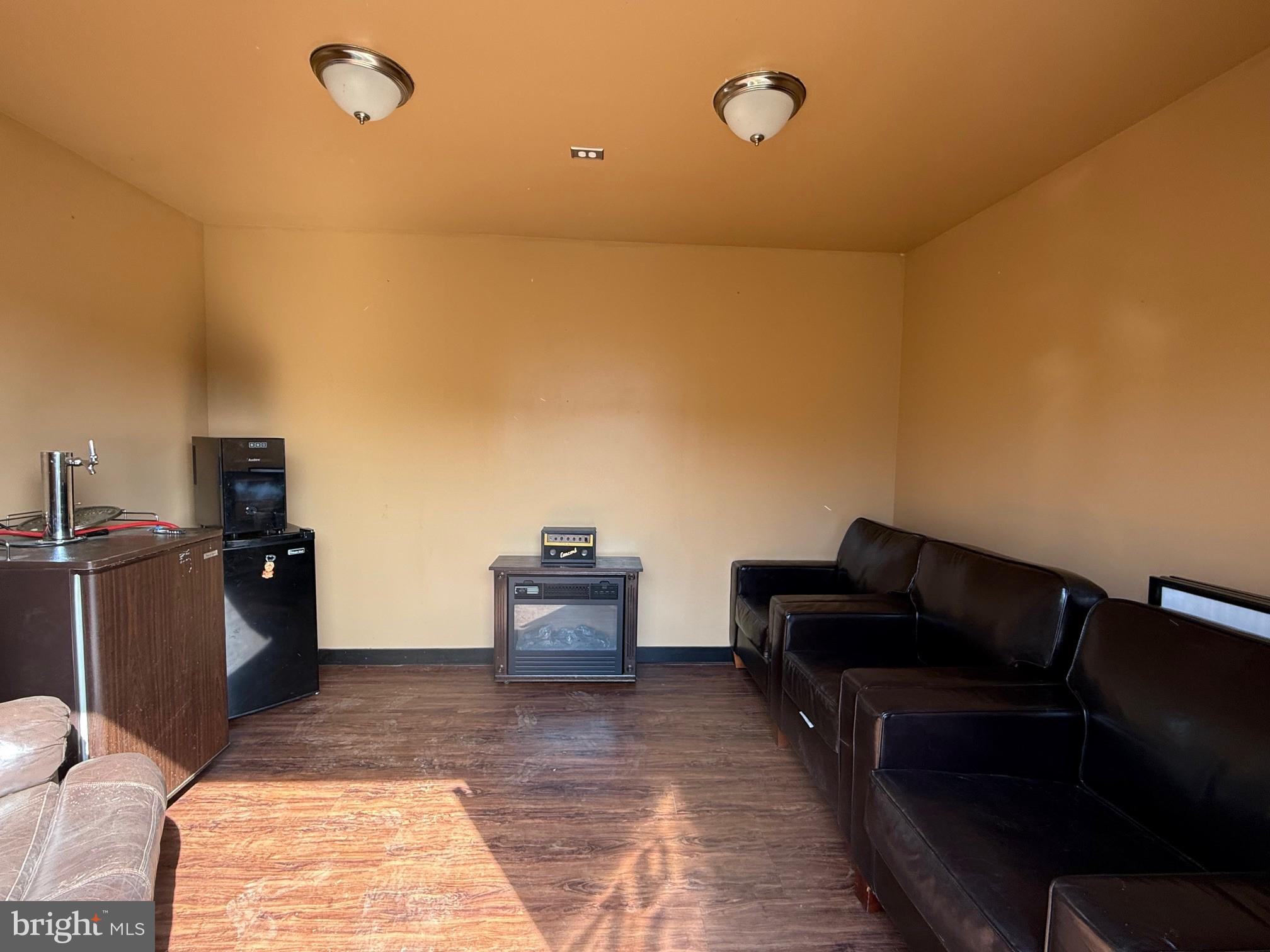 BROOKWOOD ESTS - Residential