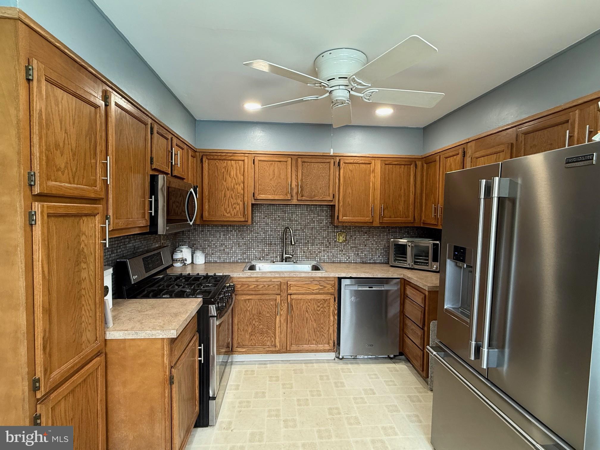 BROOKWOOD ESTS - Residential