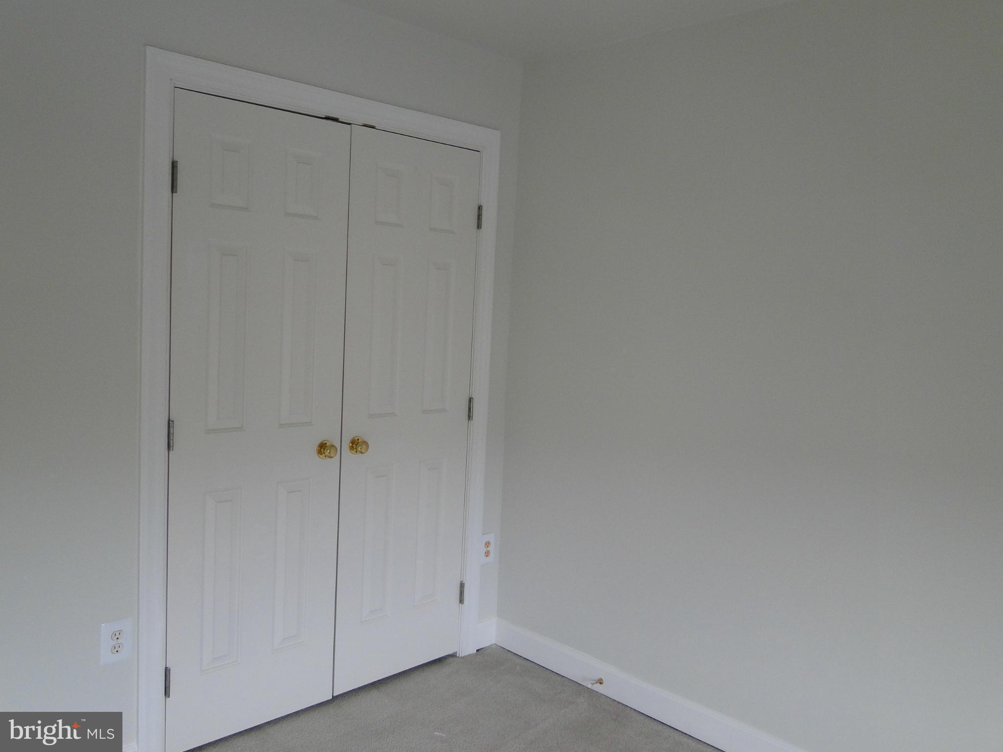 BALLENGER CROSSING - Residential Lease