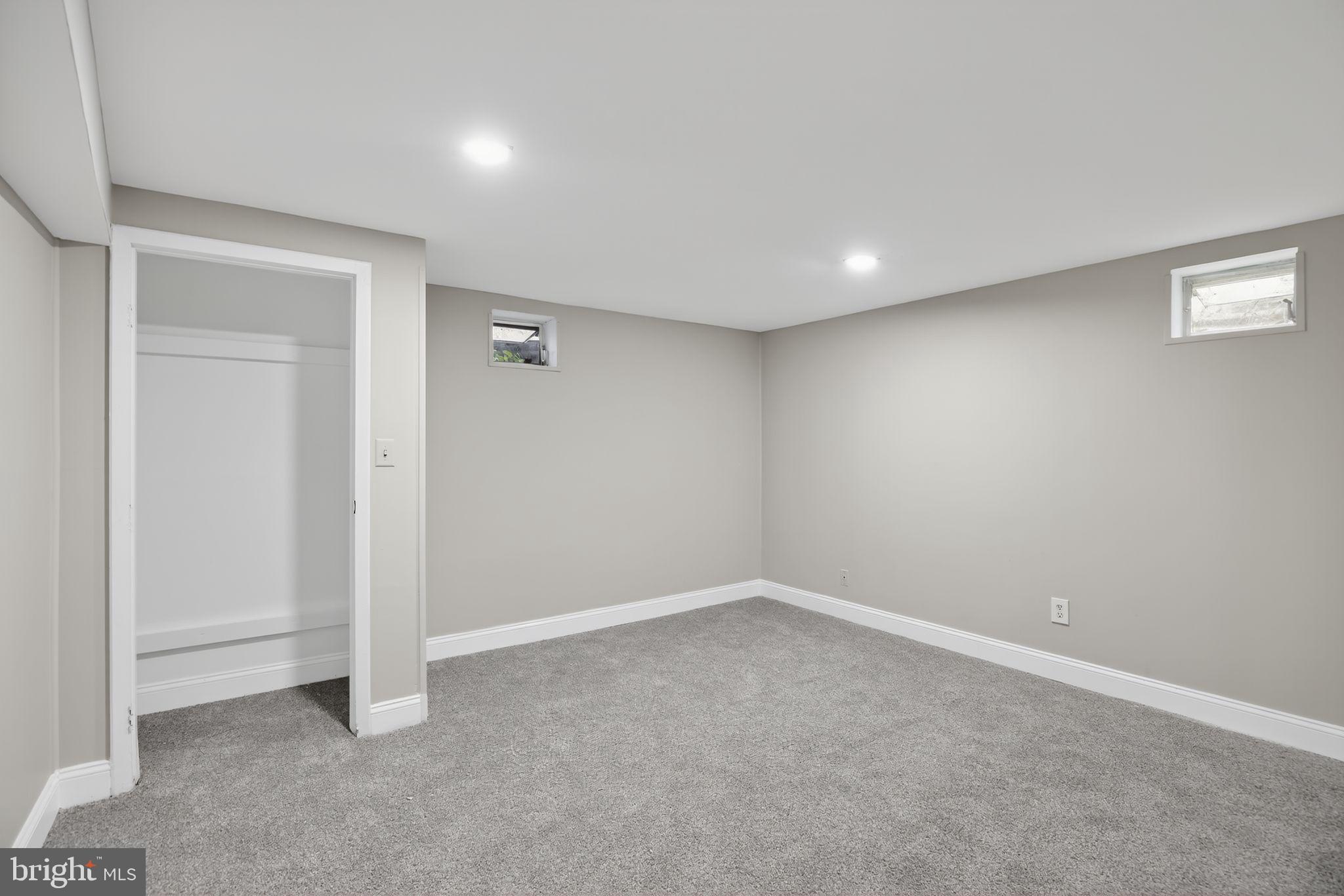 SYLVAN VIEW ON MAGOTHY - Residential