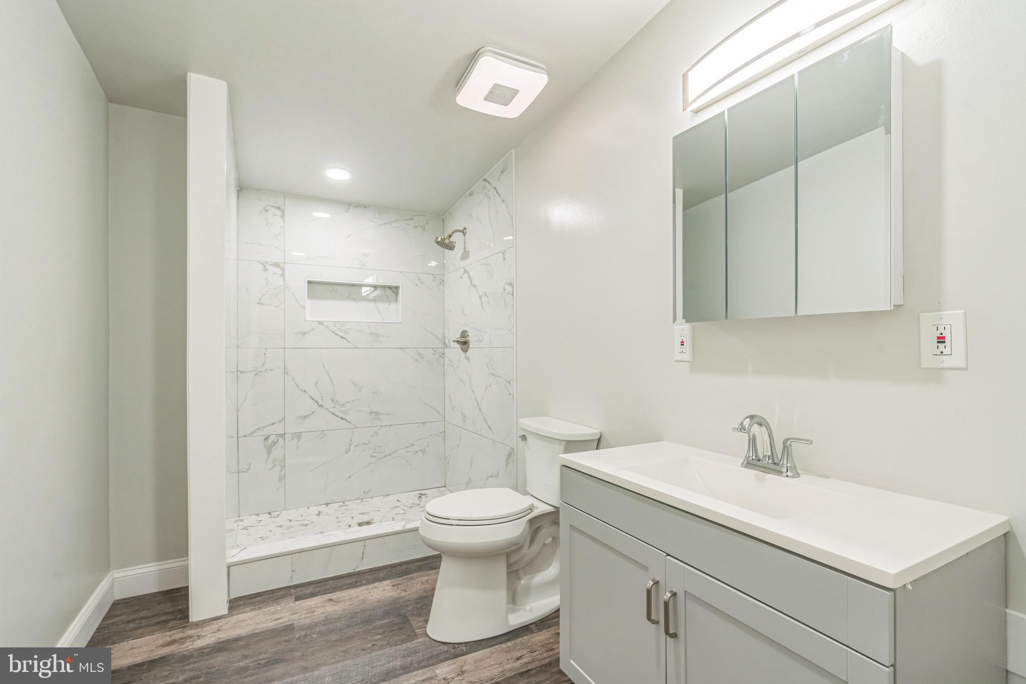 SYLVAN VIEW ON MAGOTHY - Residential