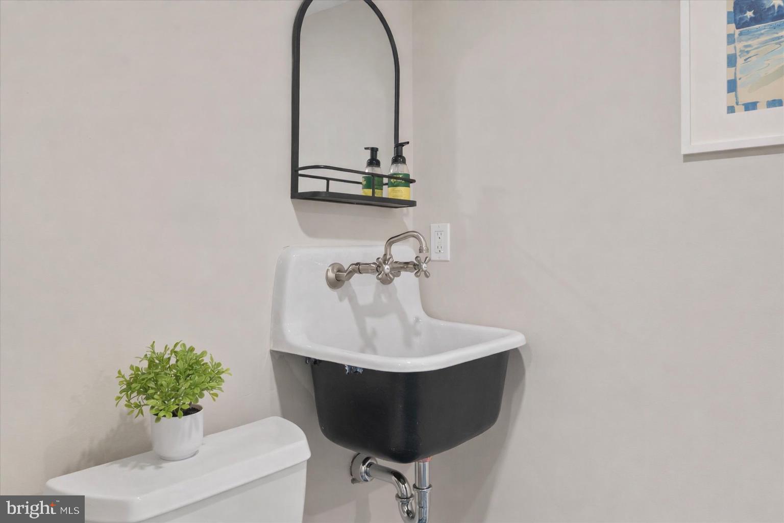 WEST ANNAPOLIS - Residential