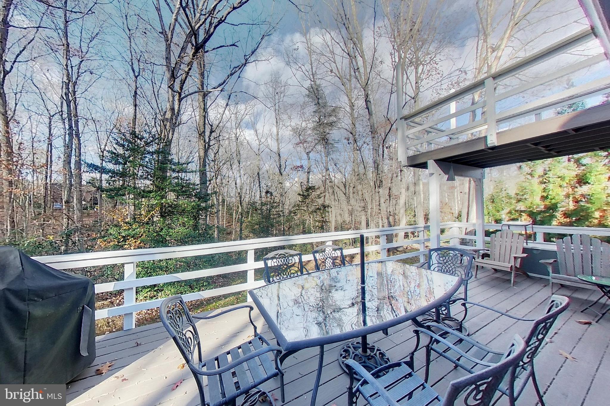 NORTH RIVER FOREST - Residential