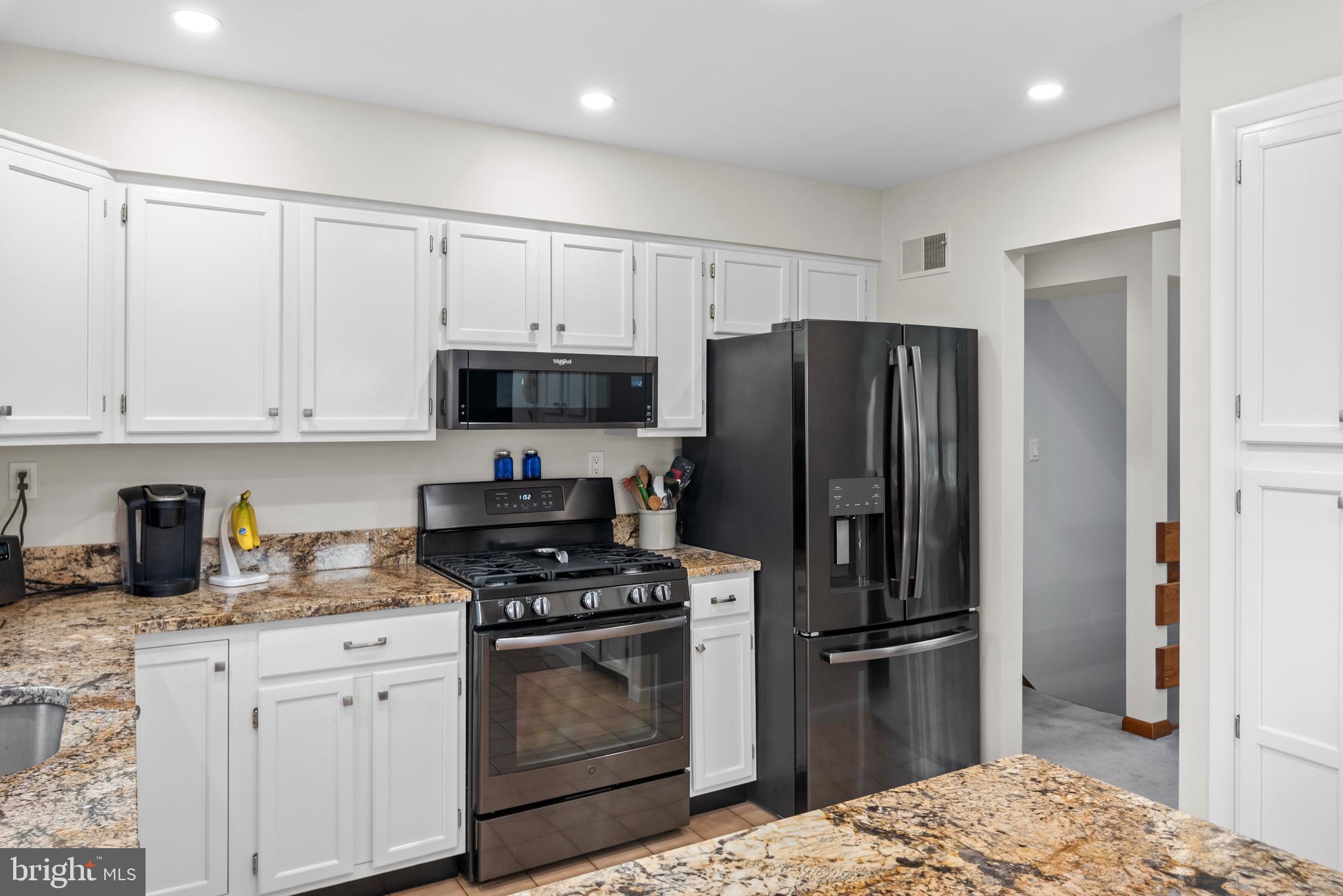 NORTH RIVER FOREST - Residential