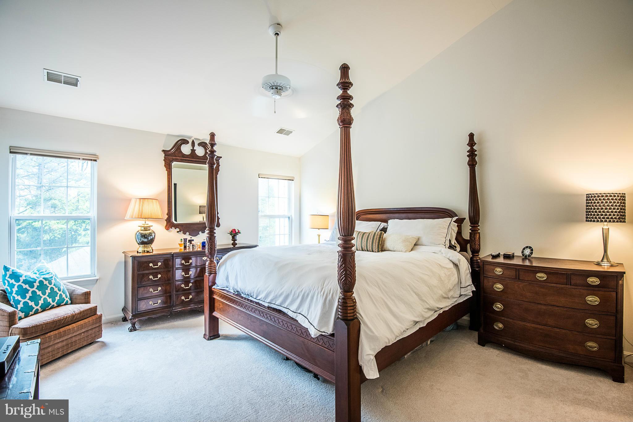 RESTON - Residential