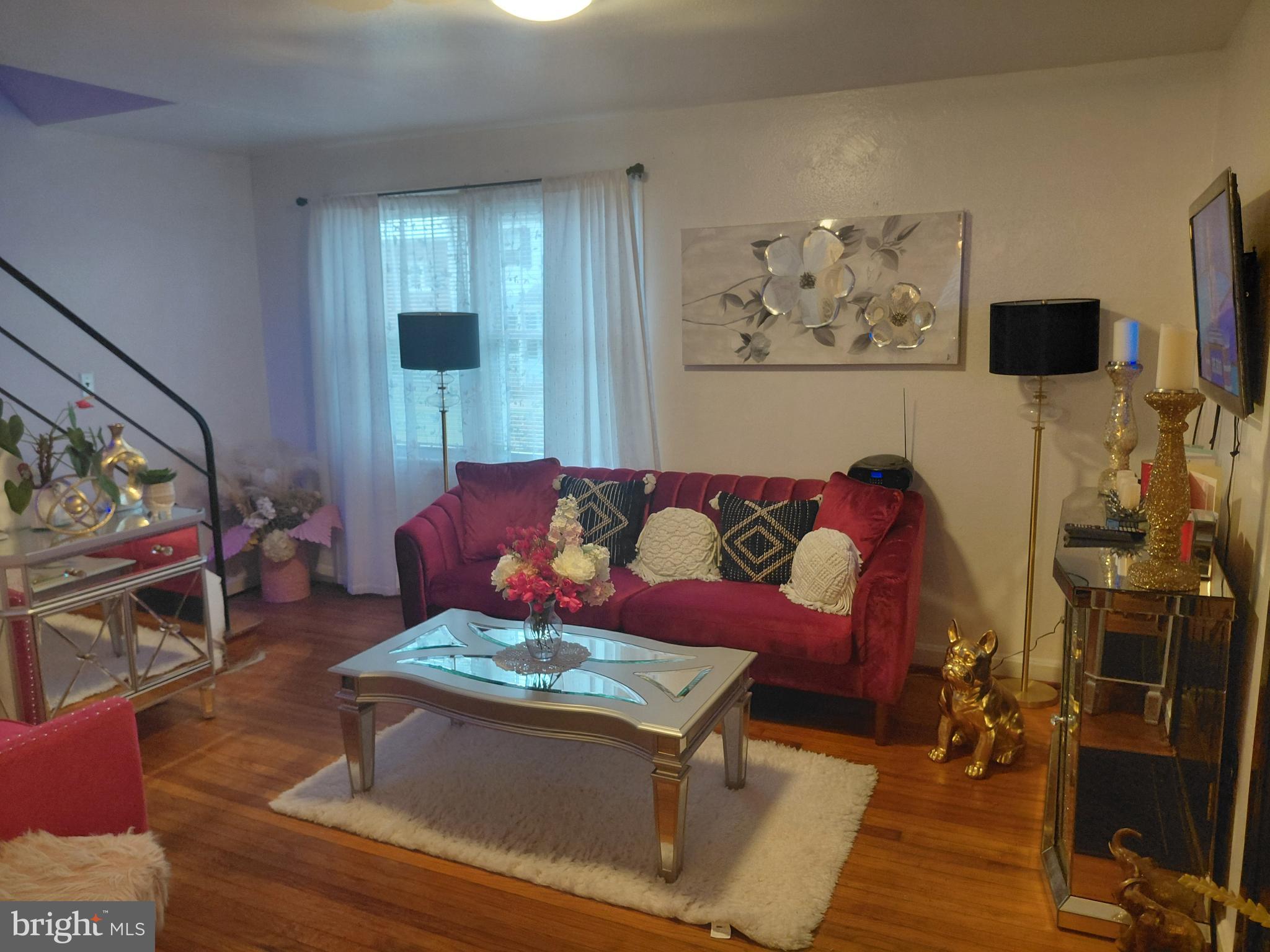 2561 COLEBROOKE DRIVE