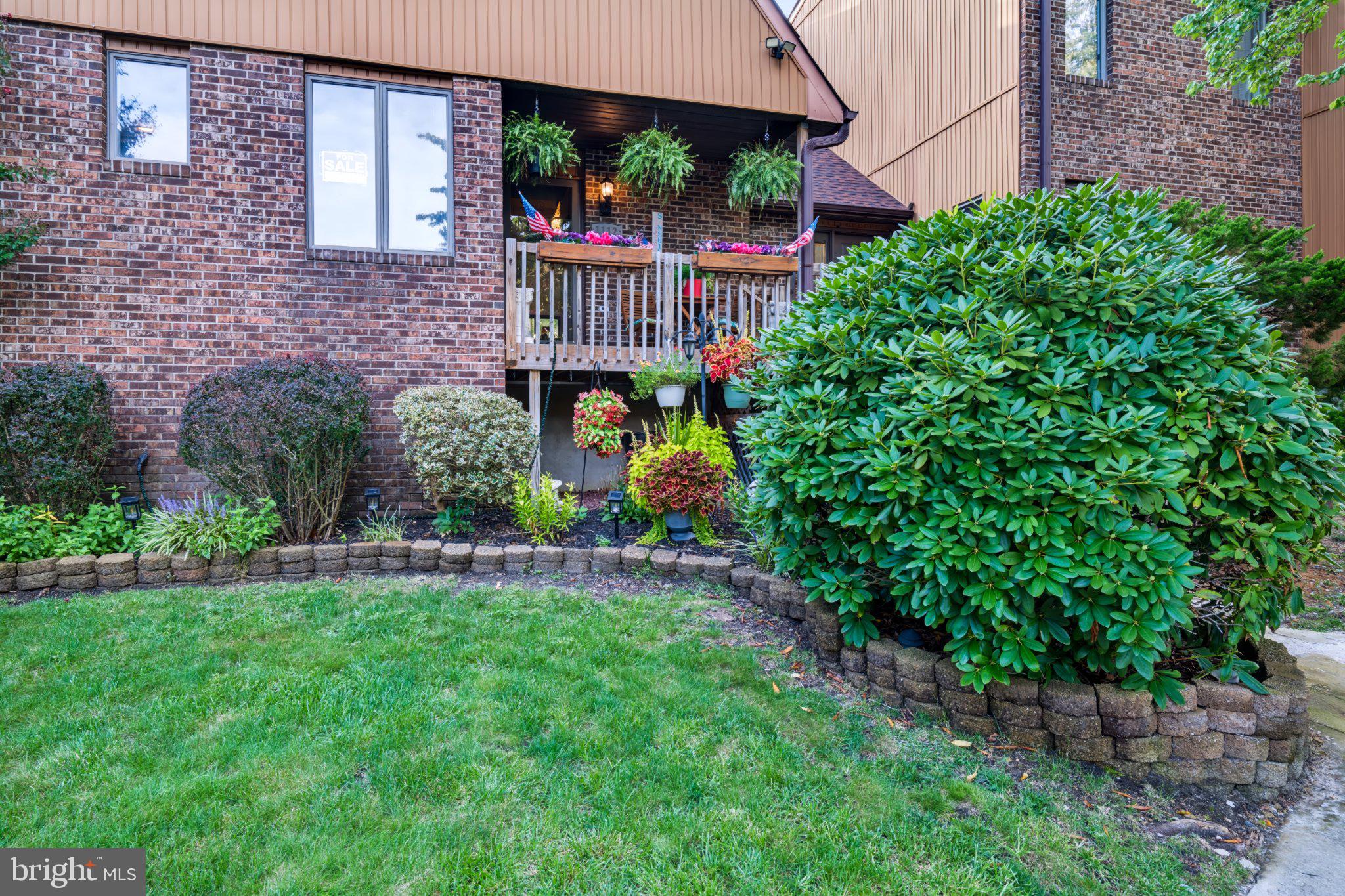 1112 LIGHTHOUSE LANE