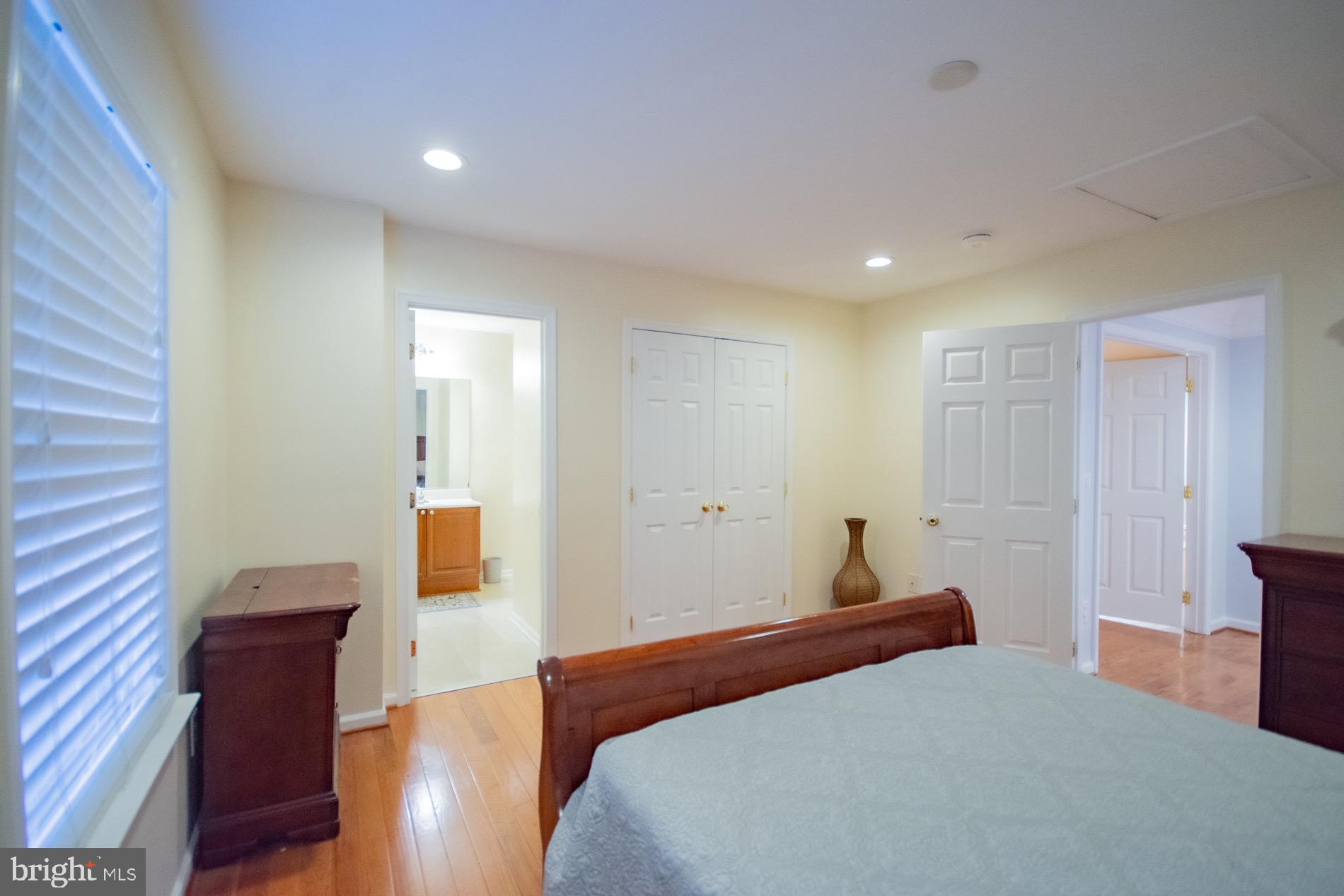 BROOKFIELD ON THE POTOMAC - Residential